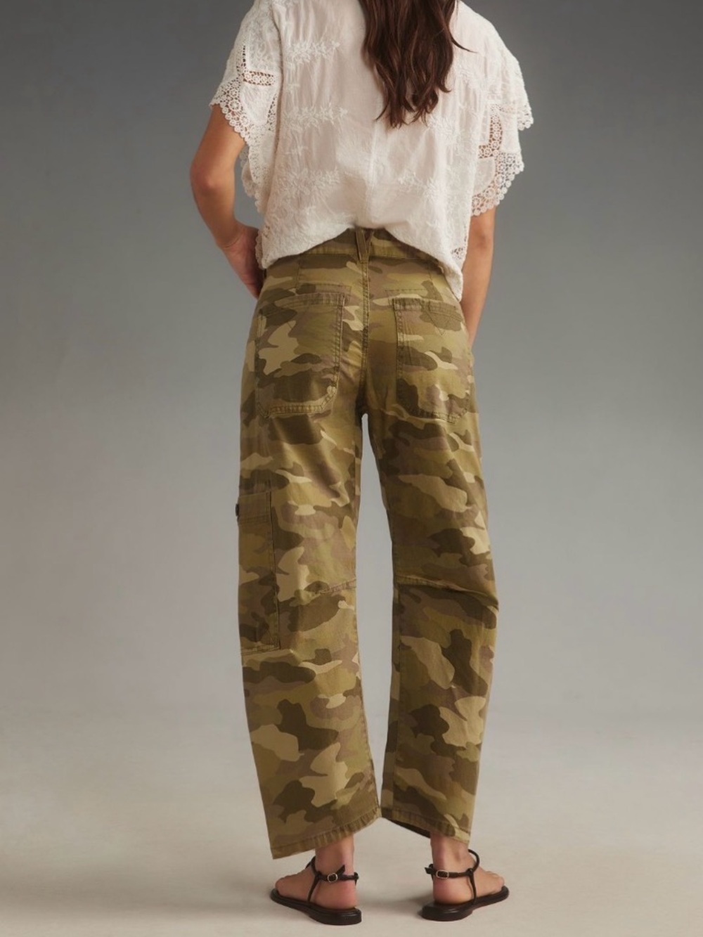 Pilcro Millie low- slung barrel pants from Anthropologie - Picture 2 of 6